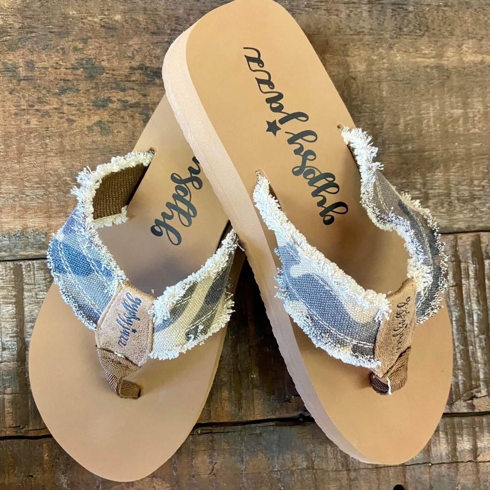 Gypsy Jazz Women's Camo Sandals NIB